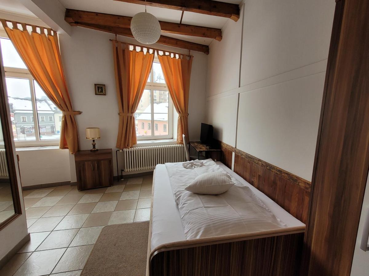 Hotel Koruna Jeseník المظهر الخارجي الصورة