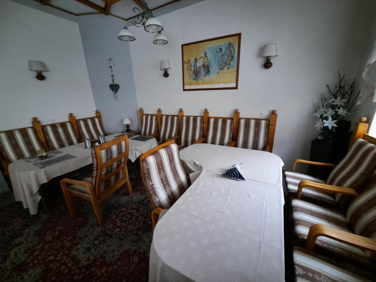 Hotel Koruna Jeseník المظهر الخارجي الصورة