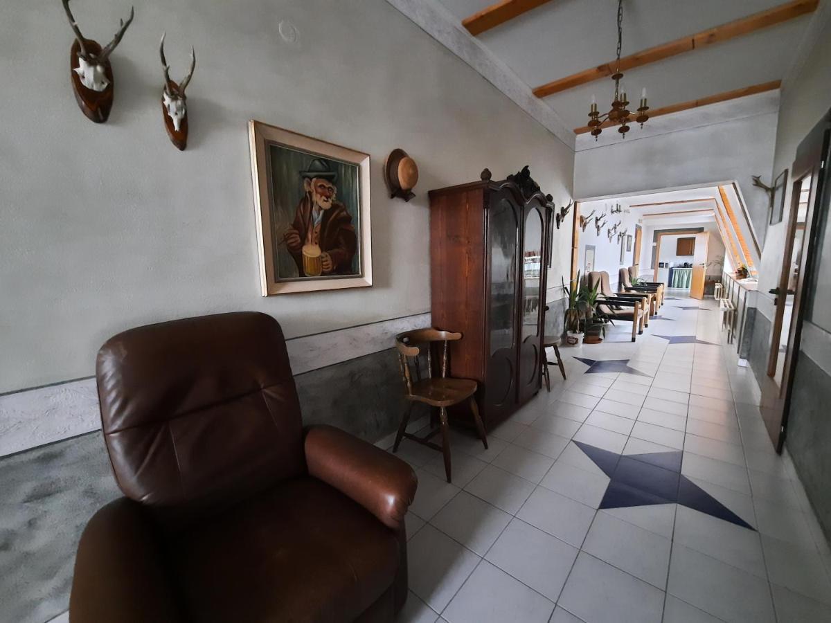 Hotel Koruna Jeseník المظهر الخارجي الصورة