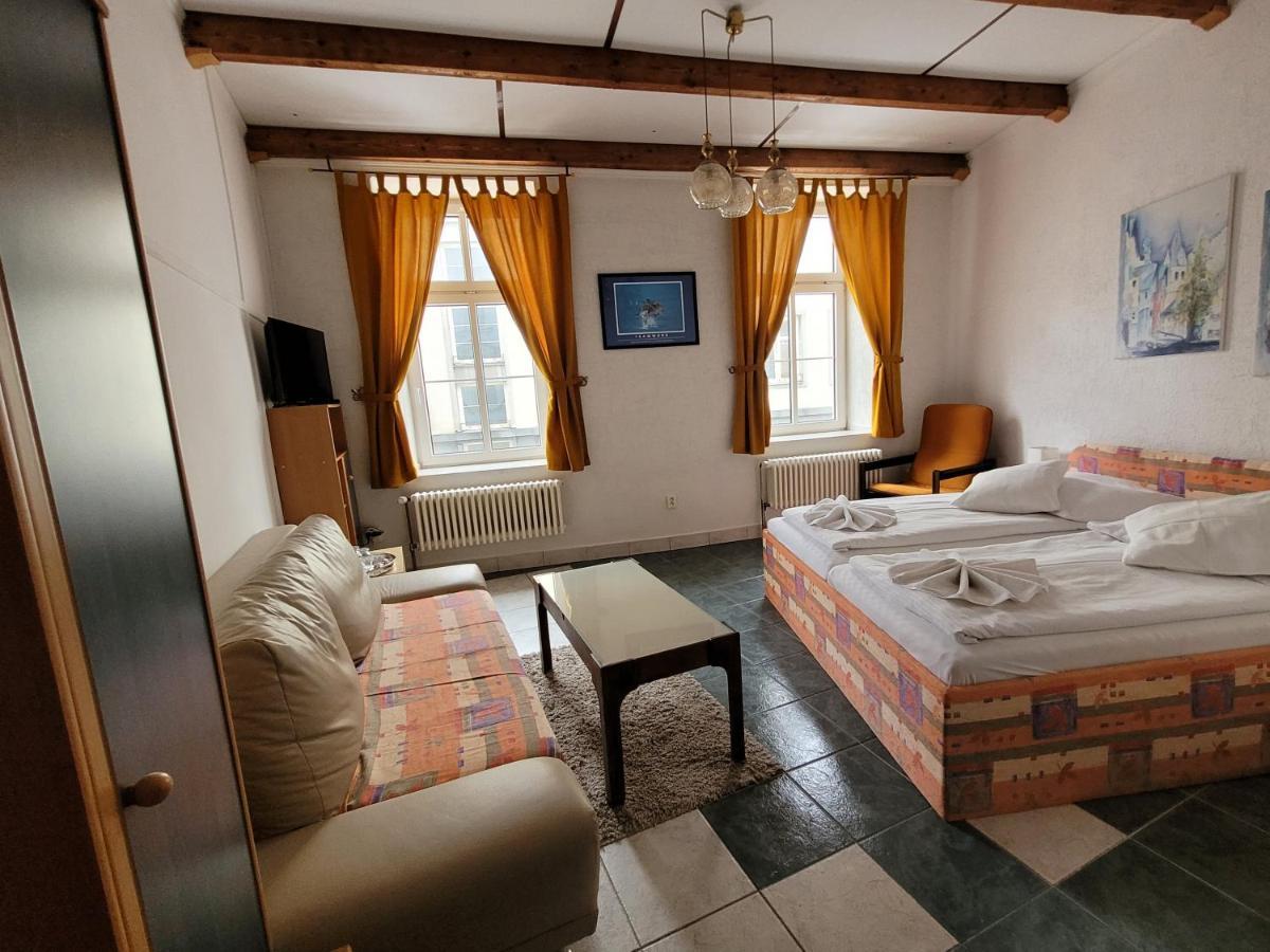 Hotel Koruna Jeseník المظهر الخارجي الصورة