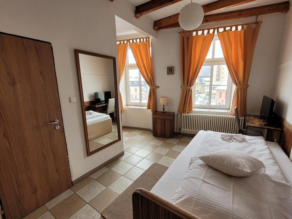 Hotel Koruna Jeseník المظهر الخارجي الصورة