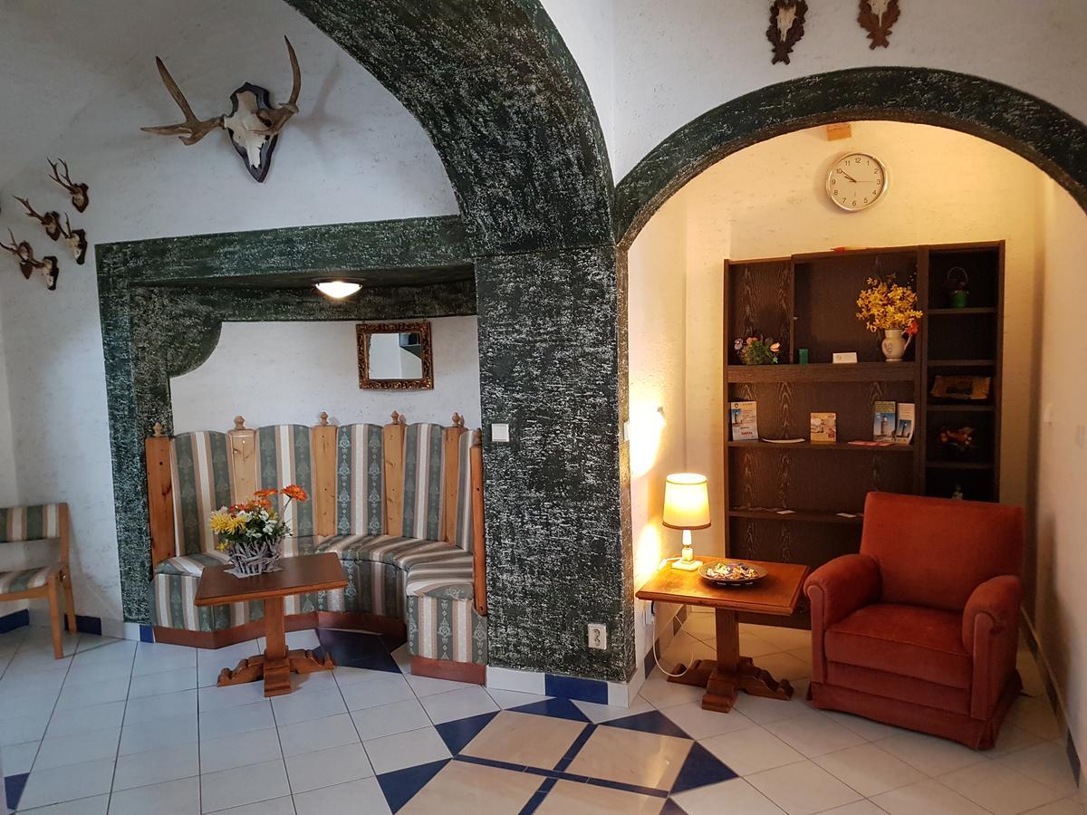 Hotel Koruna Jeseník المظهر الخارجي الصورة